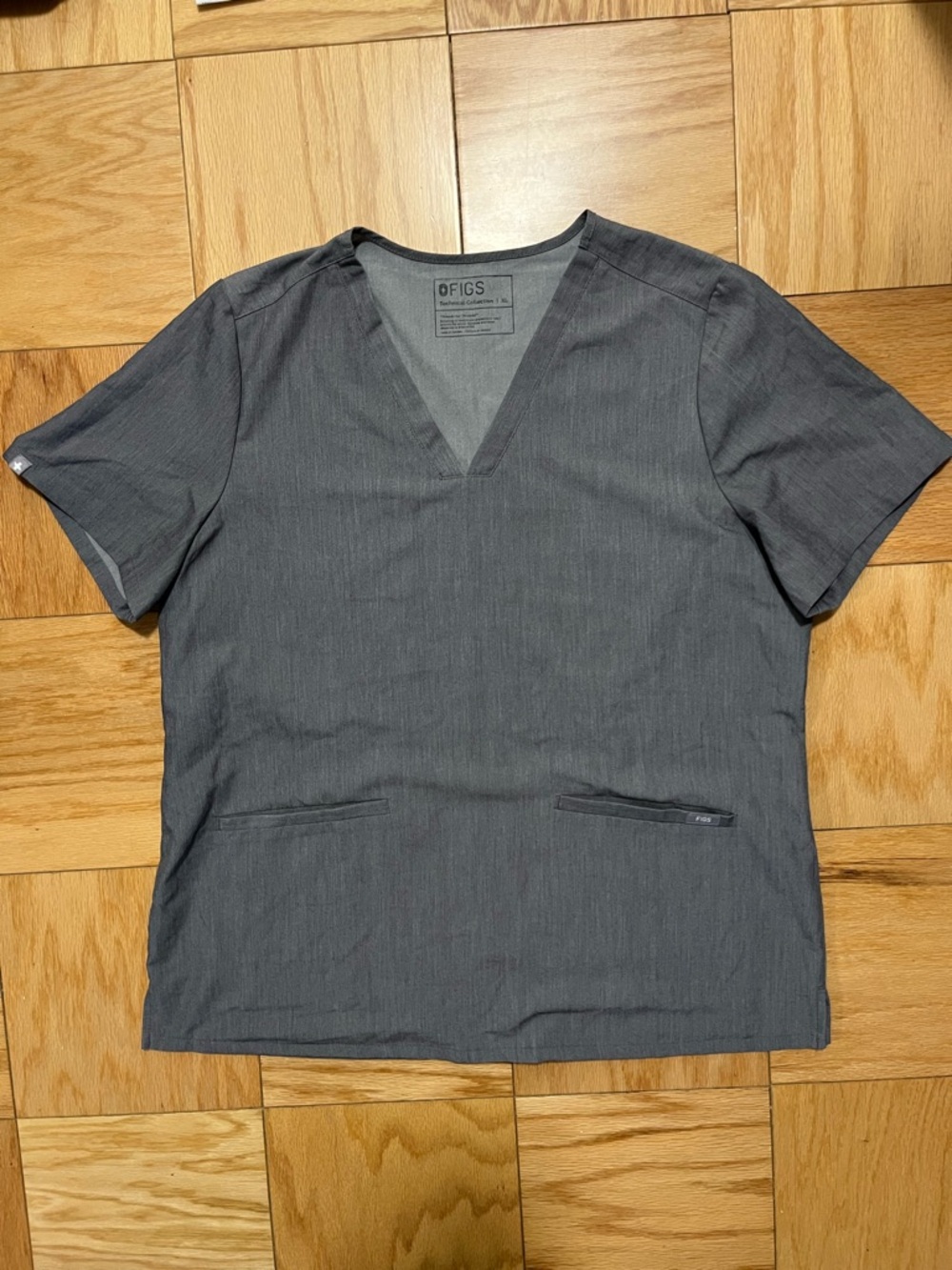 FIGS Gray Scrub Top - Women’s XL